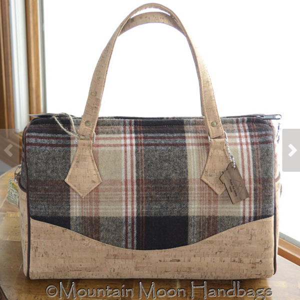 mountain-moon-handbags-blanche.jpg