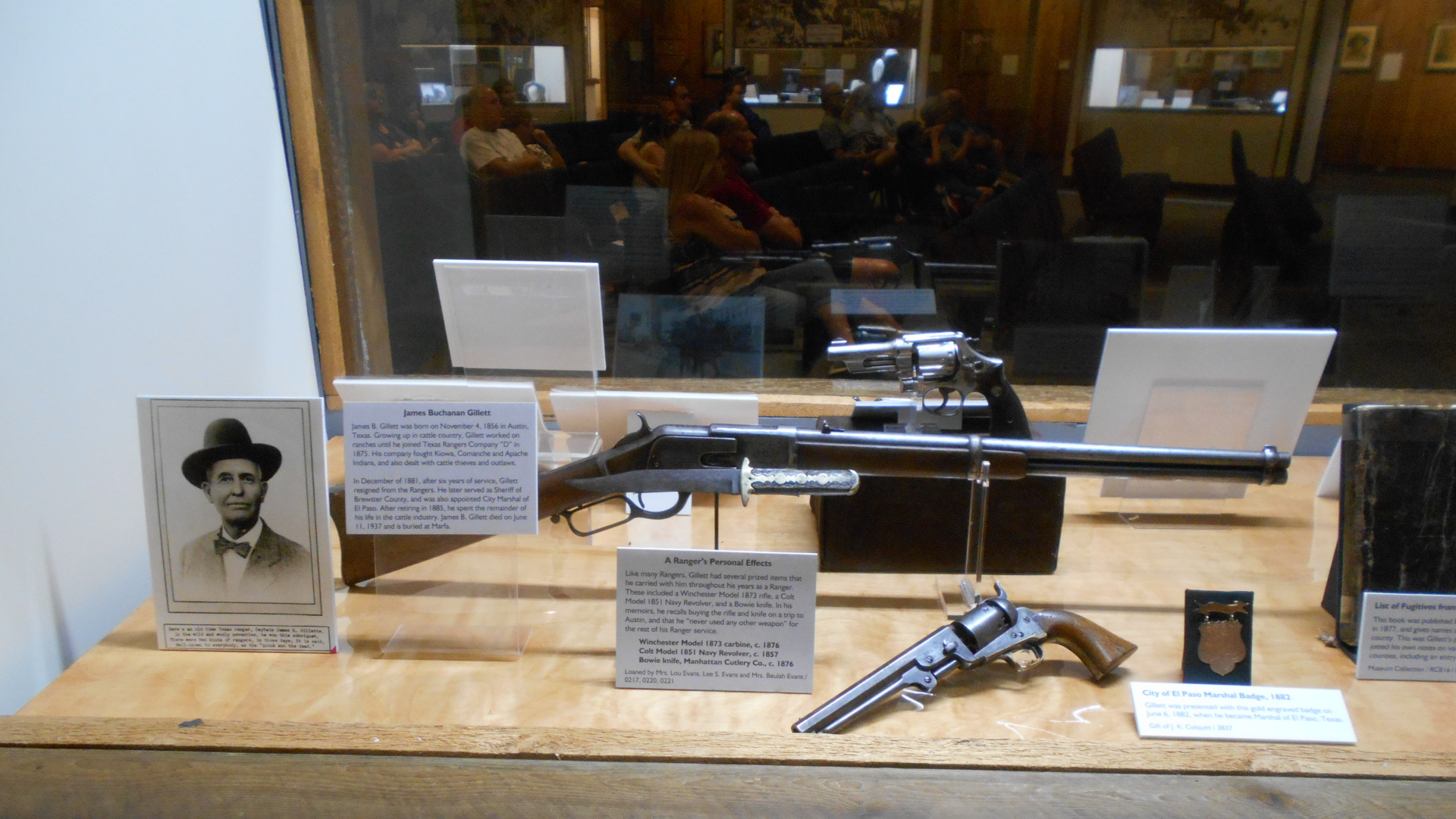 Gillett Display