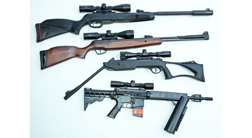 GUNS & GIRLS ILLUSTRATED – ASSAULT RIFLE & BATTLE RIFLE of the