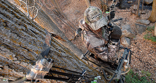 beware_fall_treestand_safety_f.jpg